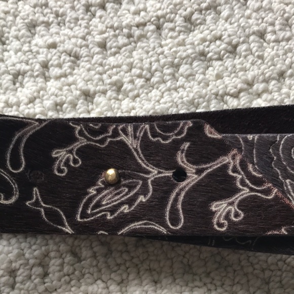 Brave 2” Brown Belt Made in Canada 32 S Leather - Picture 3 of 9